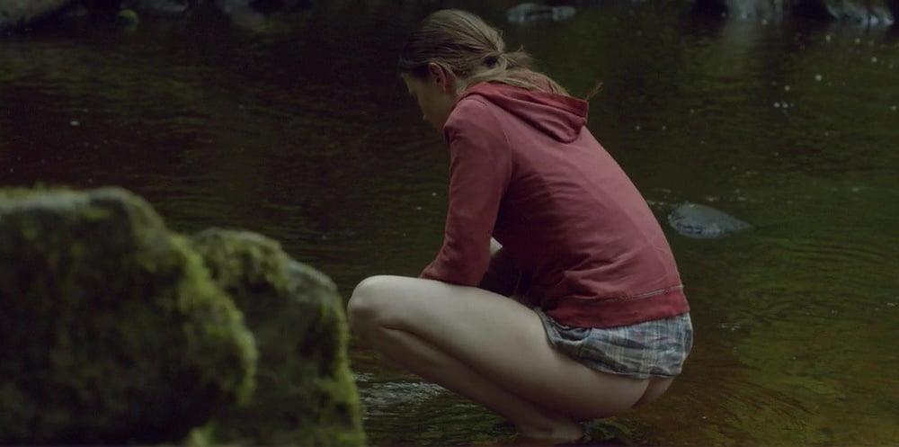 25P Mia Goth nude (ass, pussy, boobs)