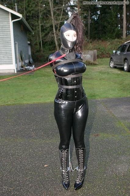 25P Latex slave dreams