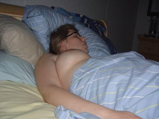 17P Kim Nude