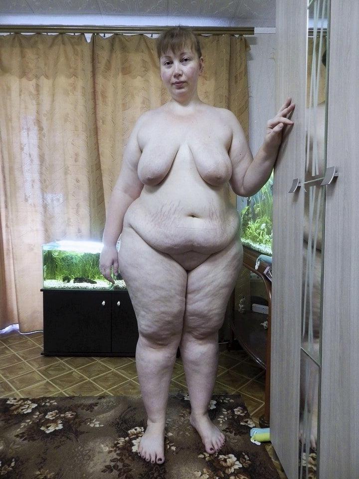 25P Older and hot 259 (Saggy tits)