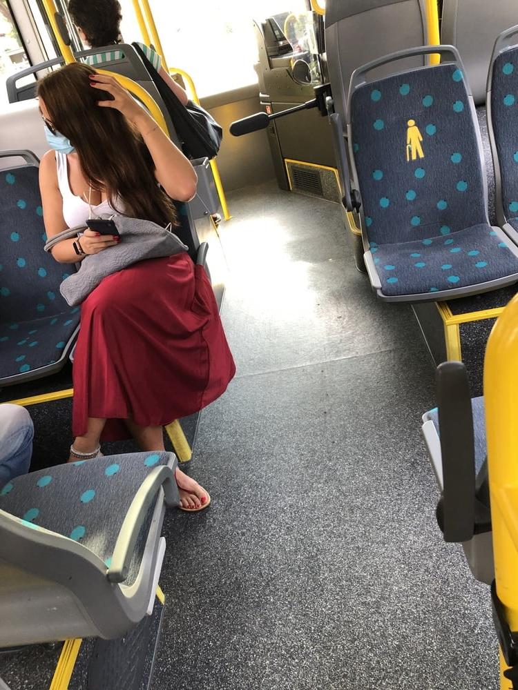 19P Huge Tits in Frankfurter Bus Line 39