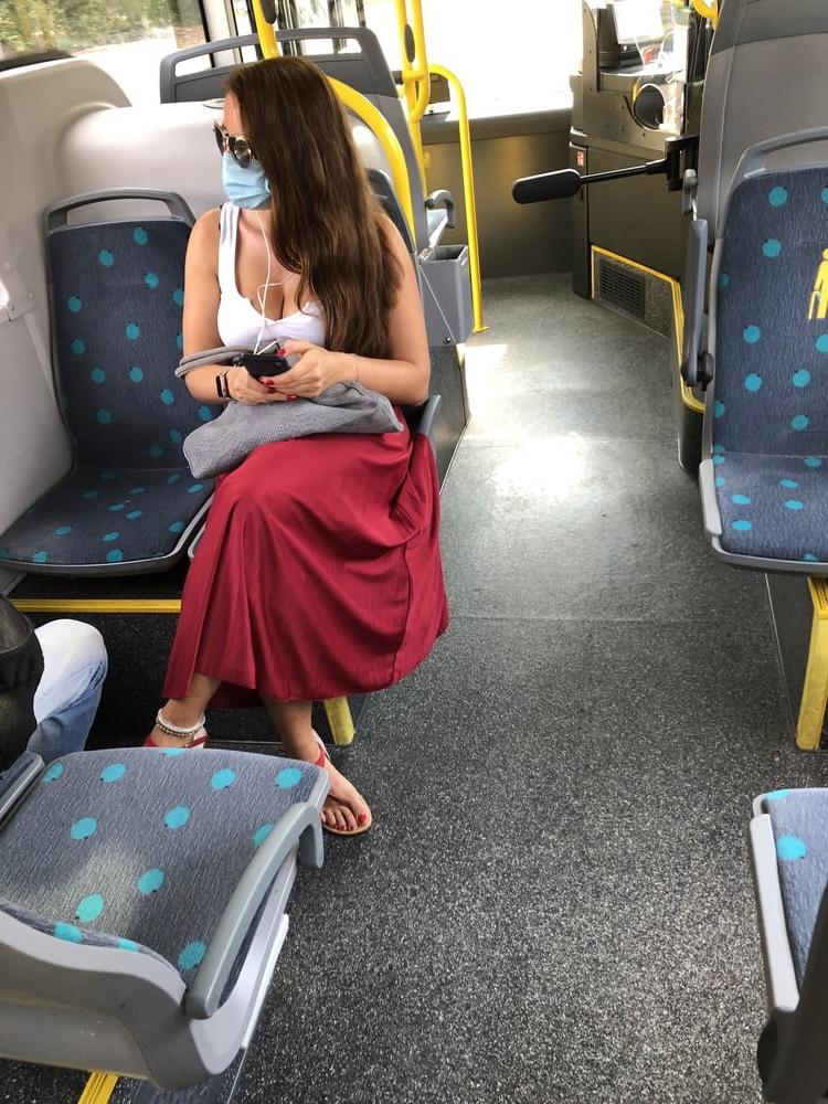 19P Huge Tits in Frankfurter Bus Line 39
