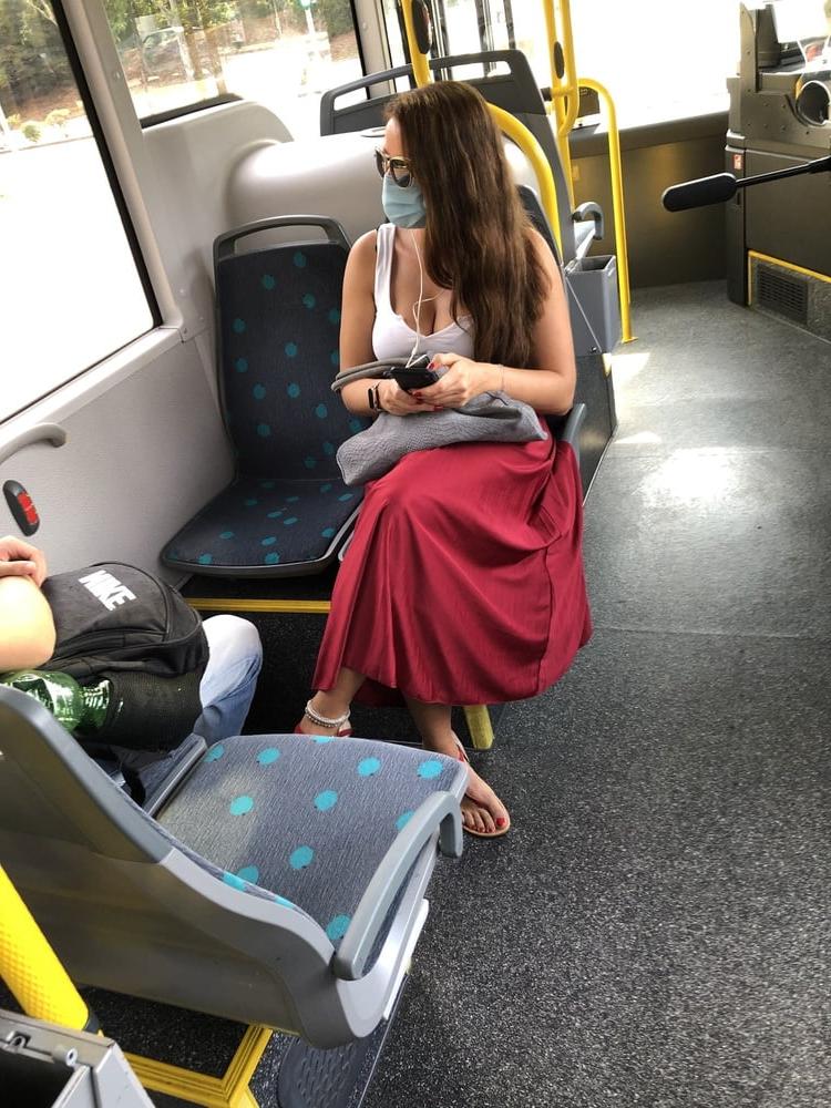 19P Huge Tits in Frankfurter Bus Line 39