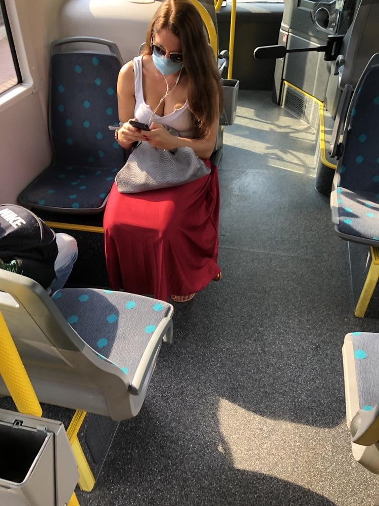 19P Huge Tits in Frankfurter Bus Line 39