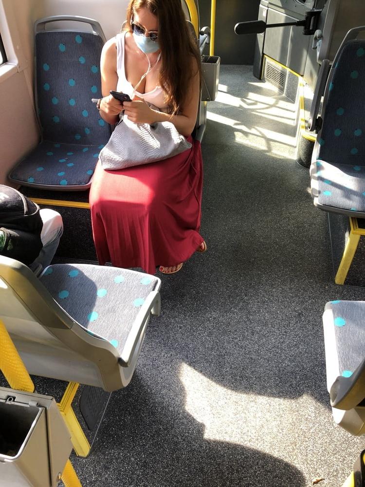 19P Huge Tits in Frankfurter Bus Line 39