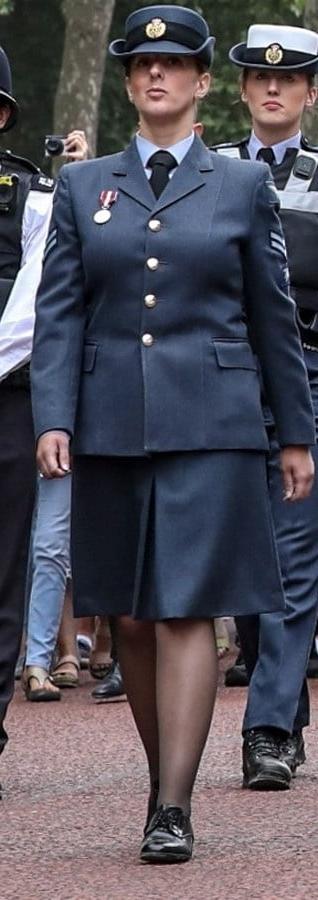 25P Pantyhosed Cunts in Uniform 02