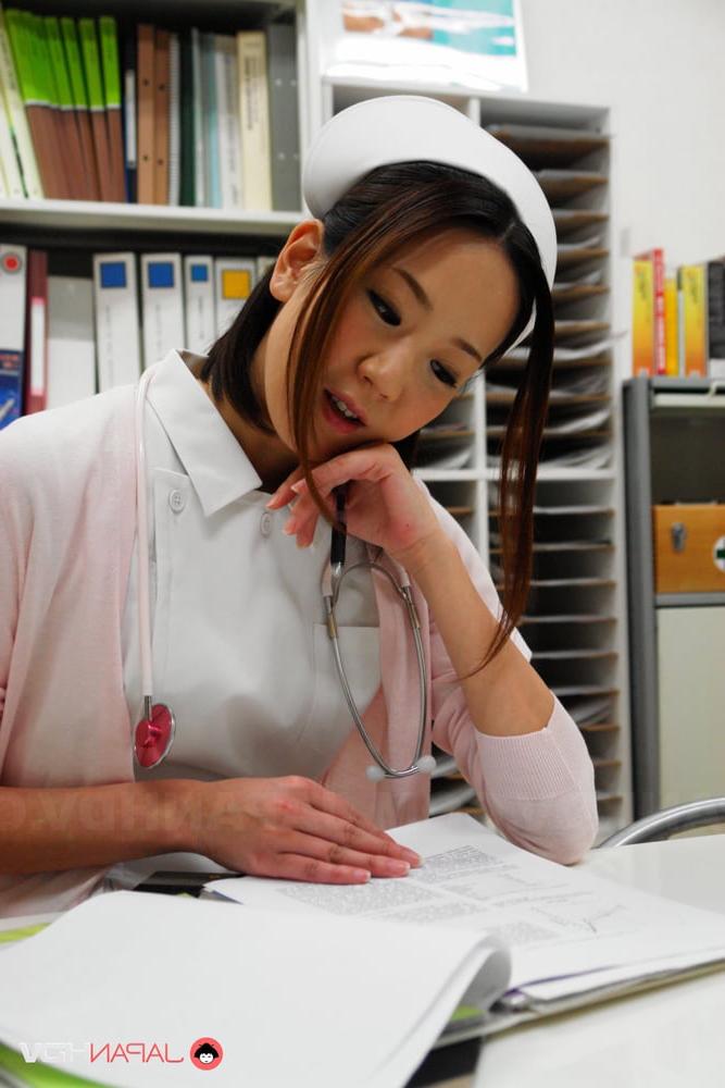 25P Nurse (Asian) 4