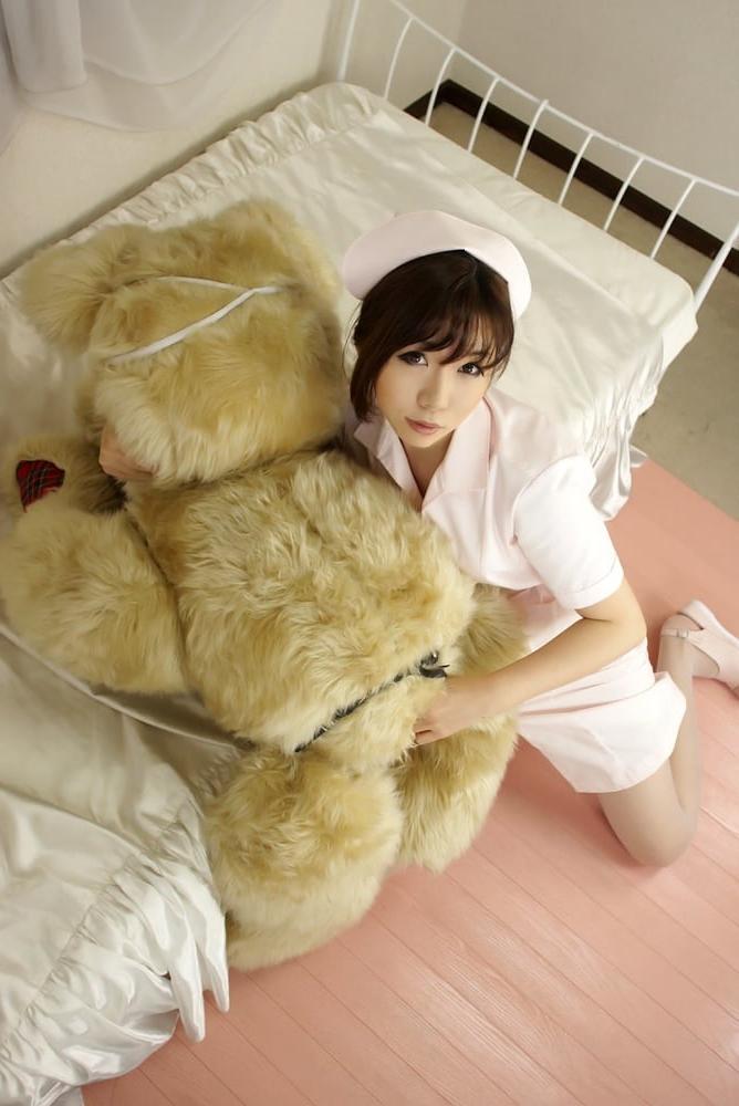 25P Nurse (Asian) 4