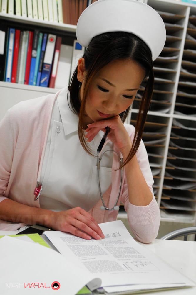 25P Nurse (Asian) 4