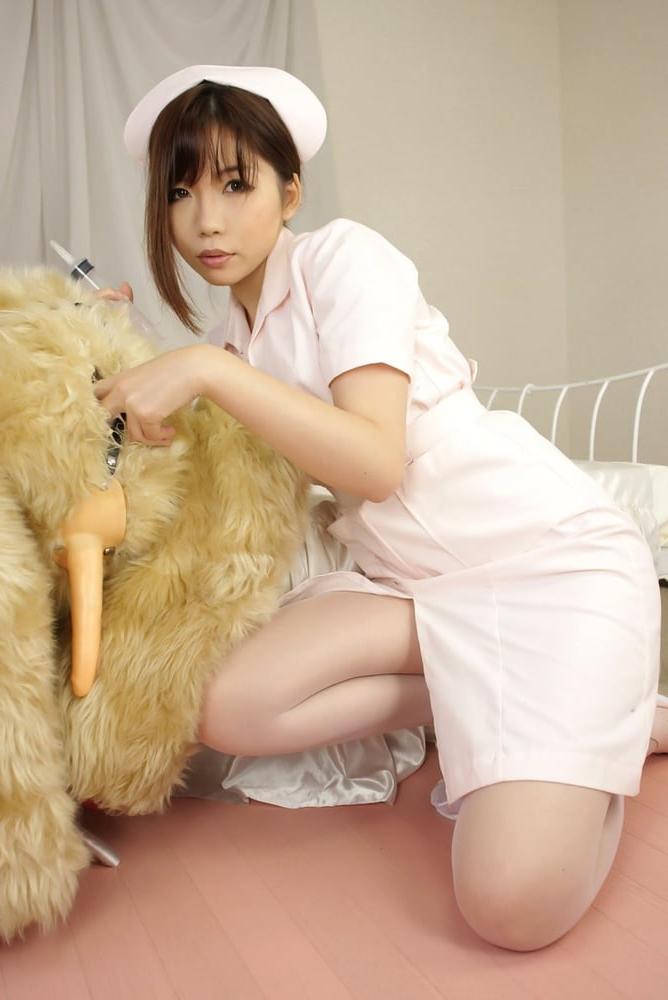 25P Nurse (Asian) 4