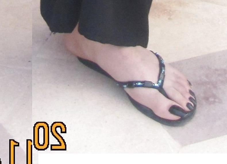 9P Feet 5