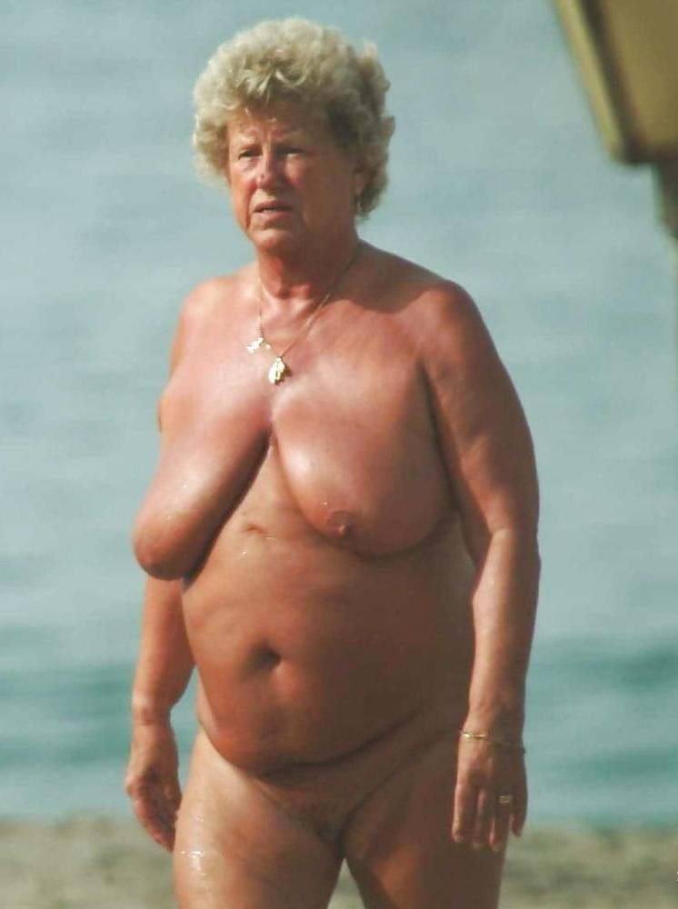 12P FKK Nudist Grannys