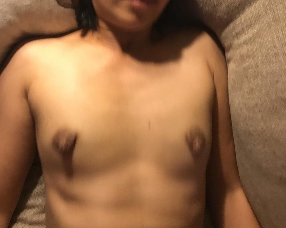 7P Asian milf for exposure
