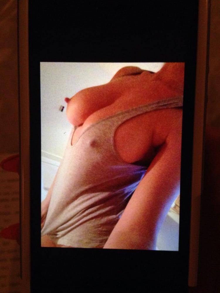 25P Kelly Brook Nude