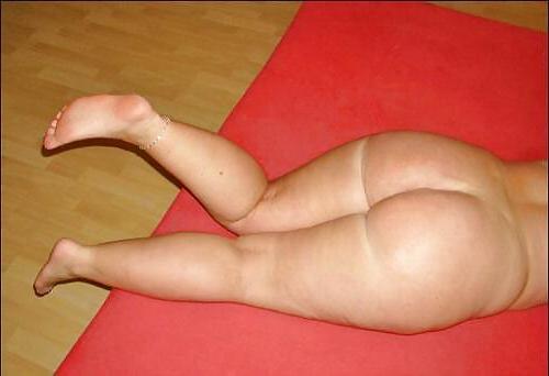25P Phat Ass White Girls 3