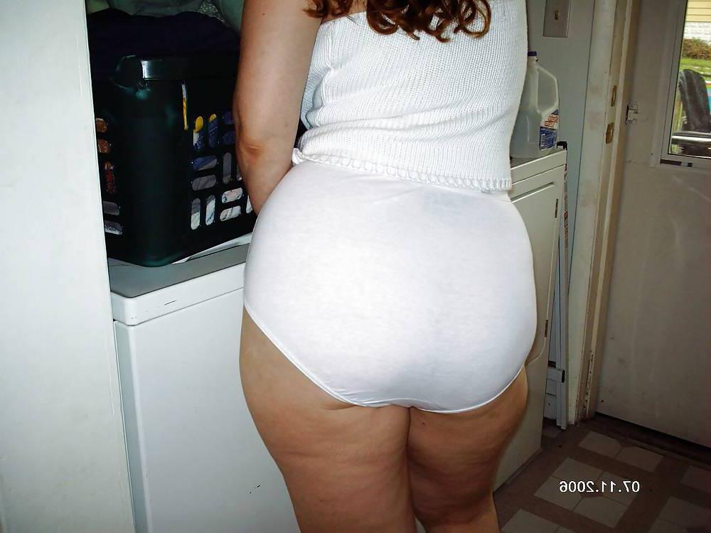 25P Phat Ass White Girls 3