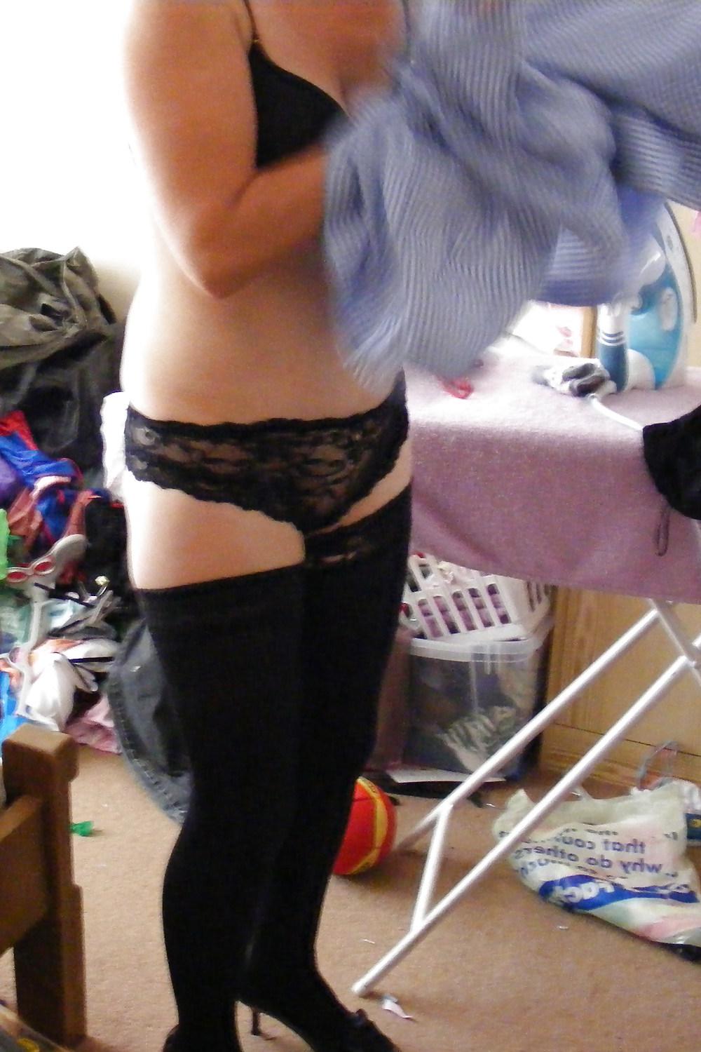 12P Blonde school girl 