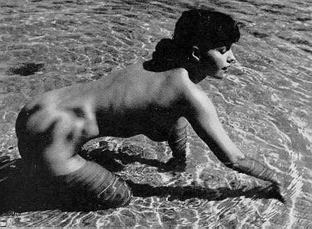 25P Betty Page Nude