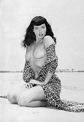 25P Betty Page Nude