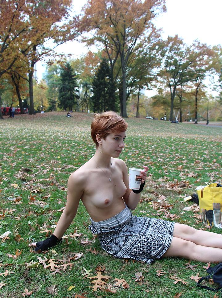25P Amateur Nudist FKK 41