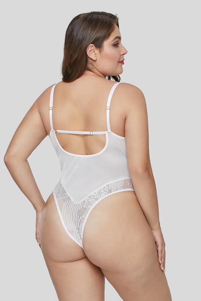 25P Plus Size White Lingerie