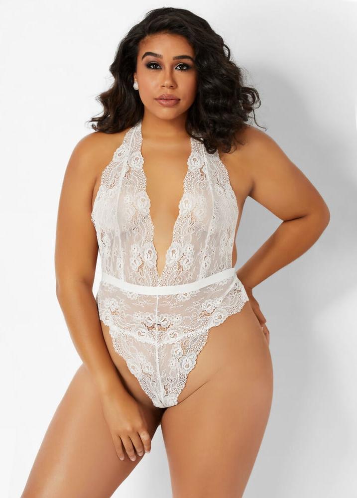 25P Plus Size White Lingerie