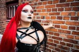 15P Finnish goth BBW Valerie Venom