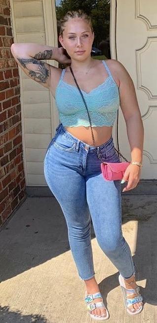 25P Slutty White Girl! (Comment What you would do to her)