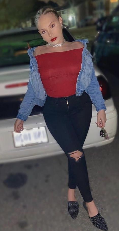 25P Slutty White Girl! (Comment What you would do to her)