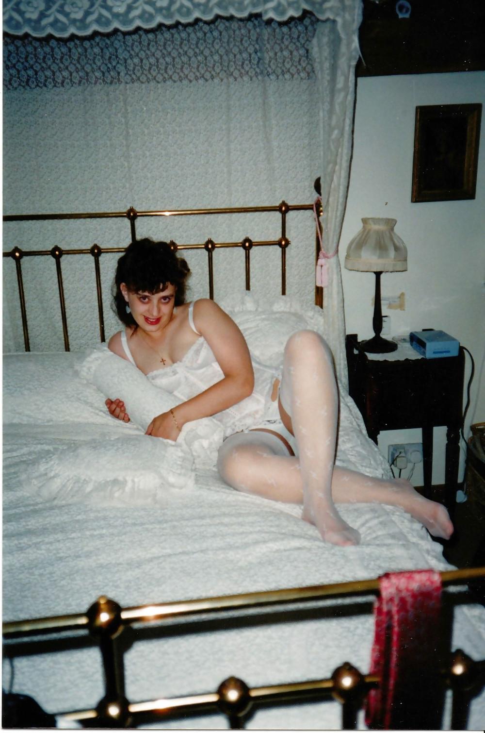 25P Old School Brunette Wives