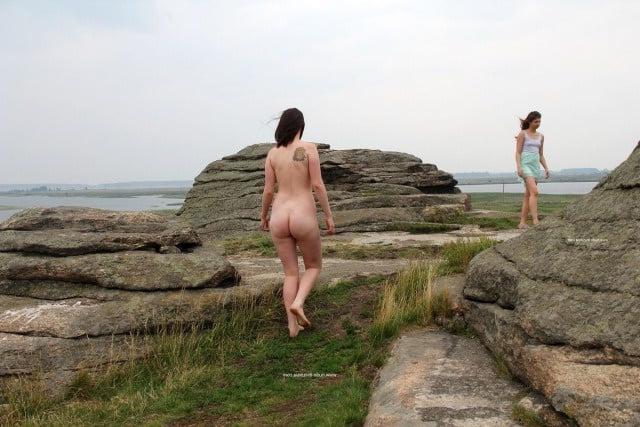 25P 0851 Nude Beach