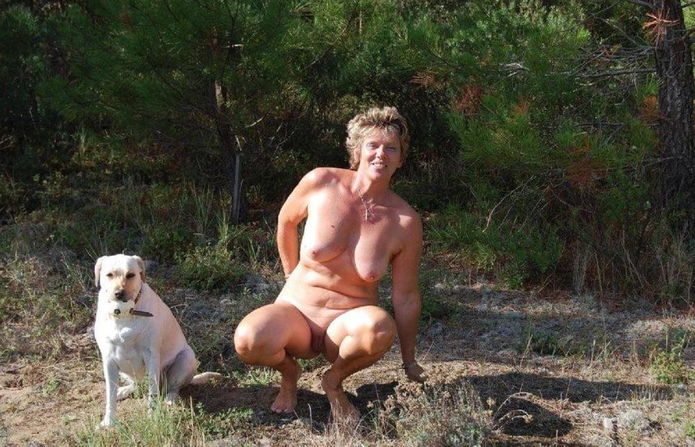 25P Nude Outdoor 045