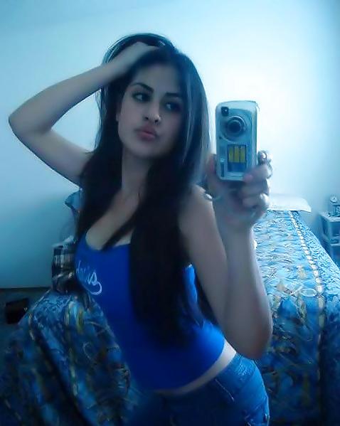 15P Sexy latina gf