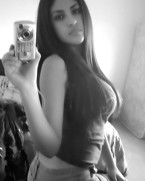 15P Sexy latina gf