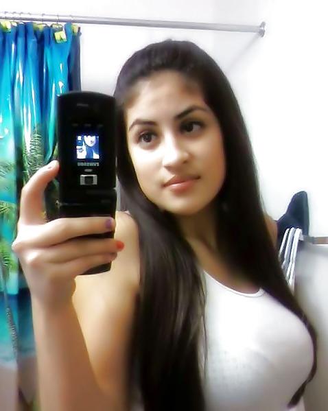 15P Sexy latina gf