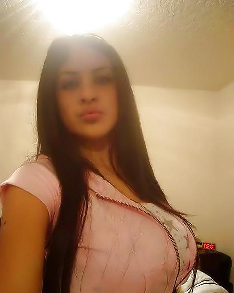 15P Sexy latina gf