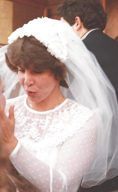 9P Slut wife wedding pics