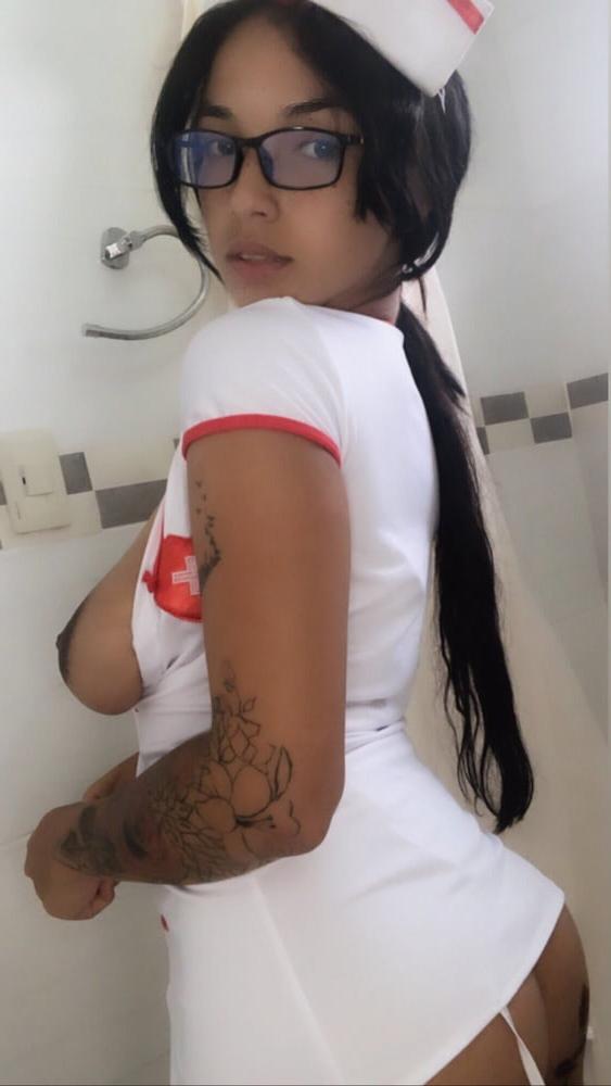 25P latina 12