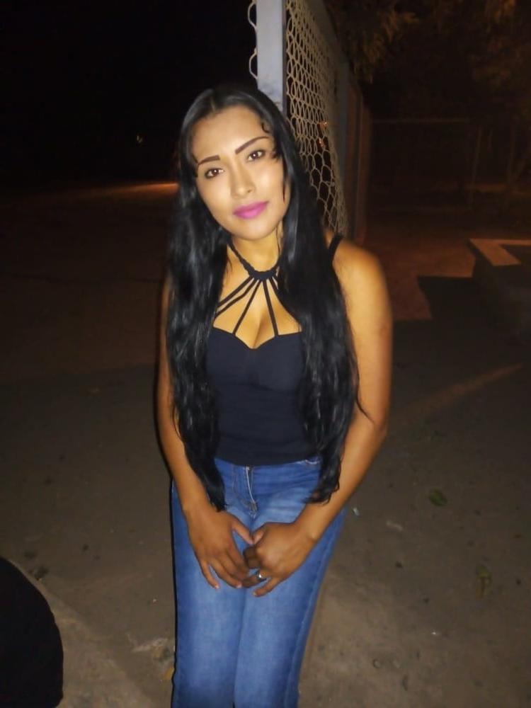 25P latina 12