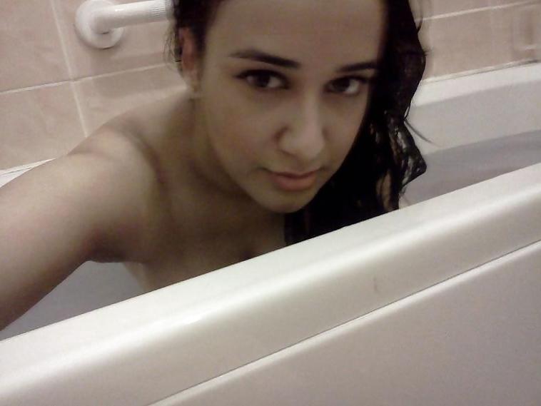 25P Self Shot Latin Big Tit College Babe