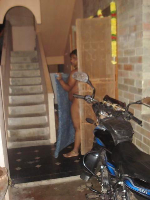 24P Tamil Aunty Nude Night Shoot