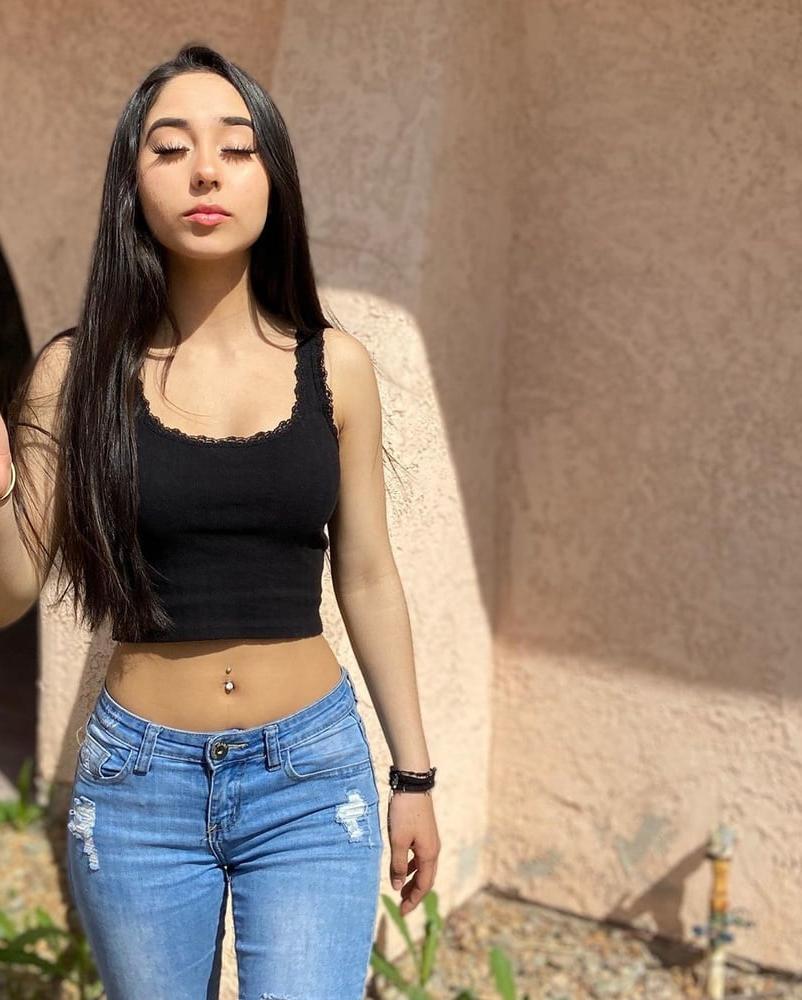 25P Alexia latina teen