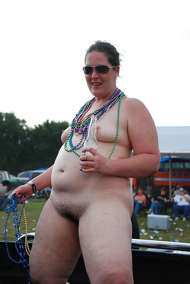 25P Saggy Moms