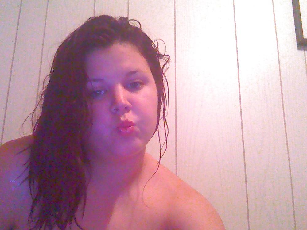 6P Nikki on webcam