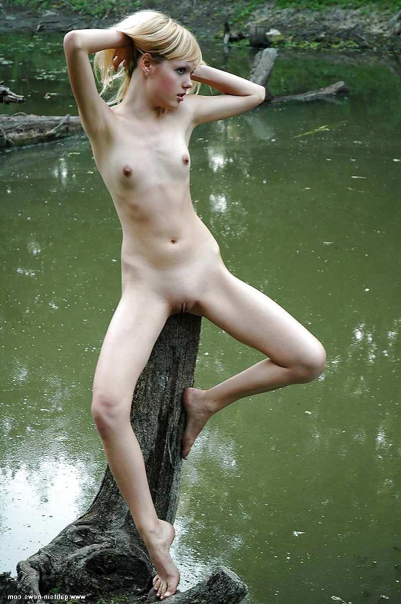 8P Small Tits