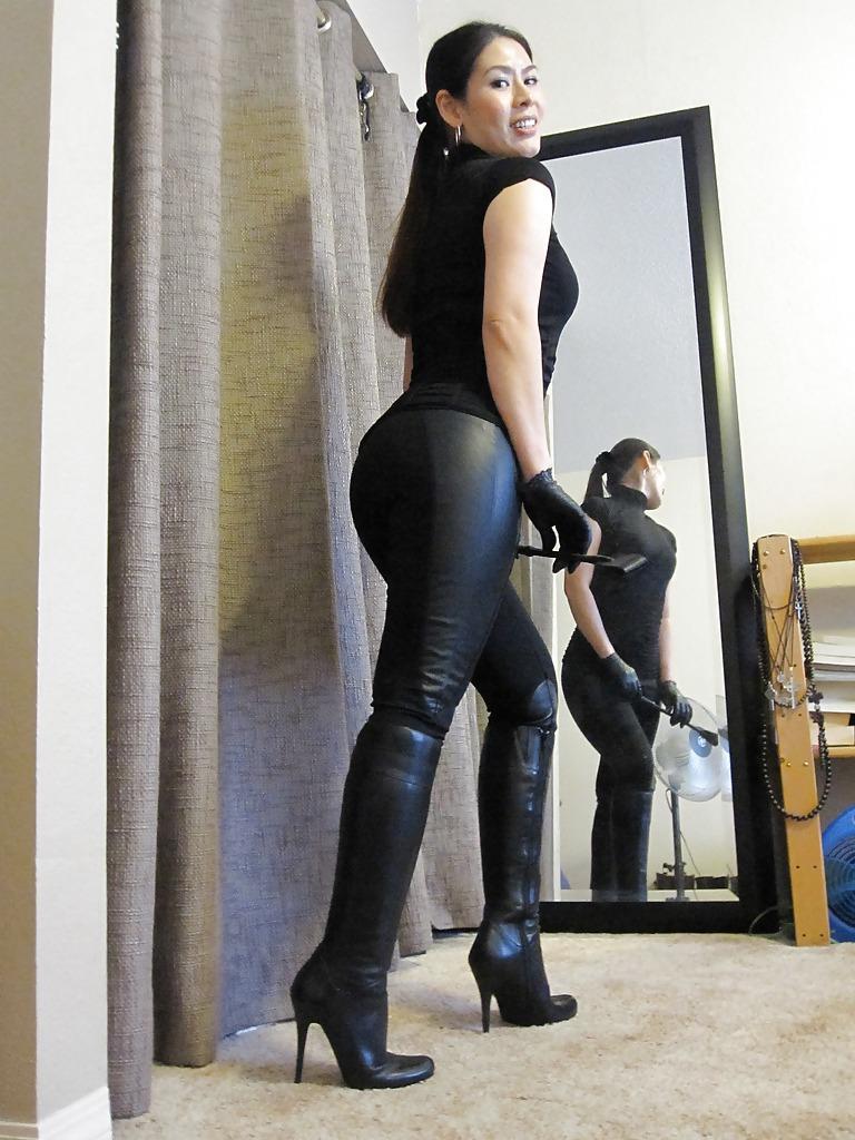 18P Some latex some Dominas