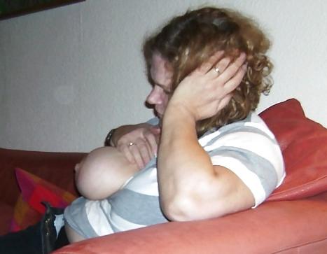 9P Saggy tits