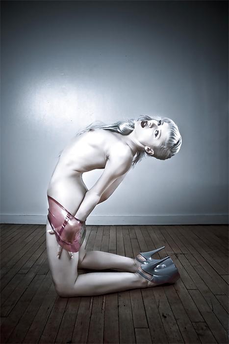7P Lovely latex