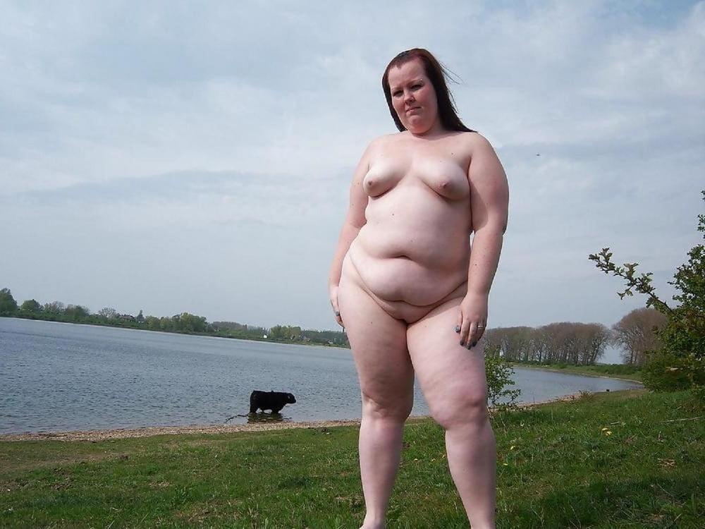 25P Nude Outdoor 034