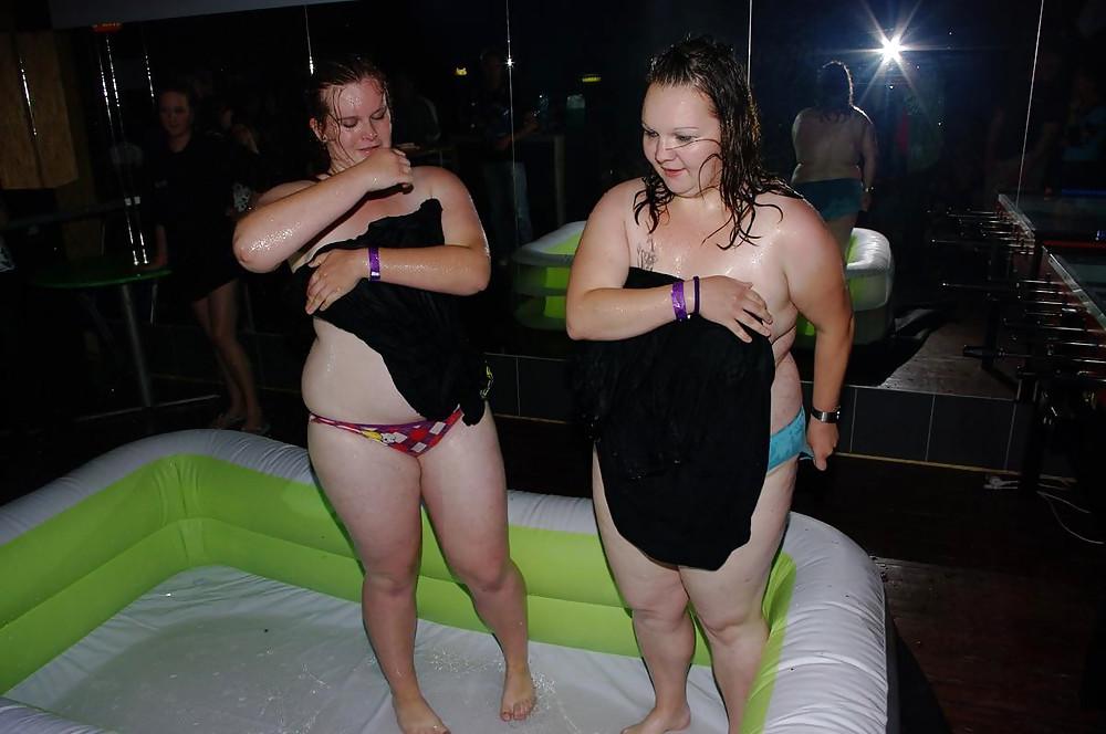 25P Fatties At The Strip Club